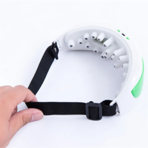 masajeador de ojos eléctrico color blanco con banda ajustable y puntos de vibración para relajación facial.